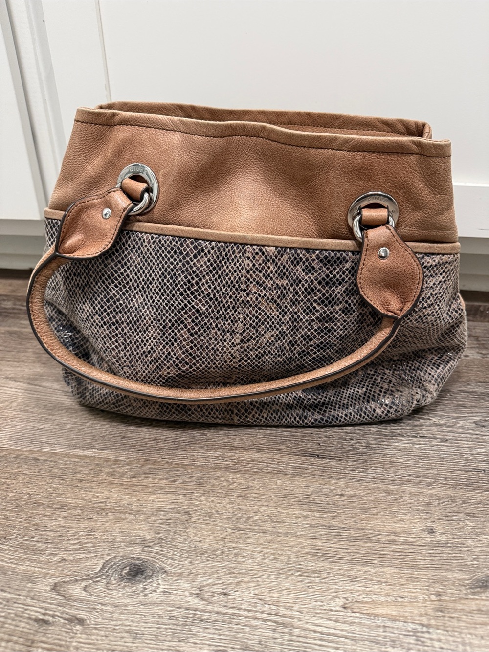 Aimee Kestenberg Kiley Quilted Vintage Leather Shopper - Picture 3 of 11